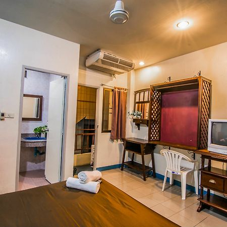 Sutus Court 5 Otel Pattaya Dış mekan fotoğraf